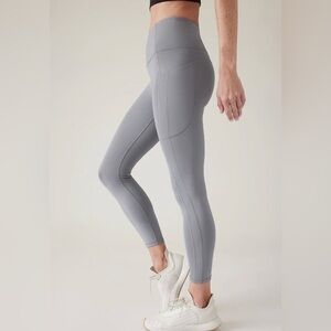 Athleta Ultimate Stash High Rise Textured 7/8 Legging
M Coastline Blue